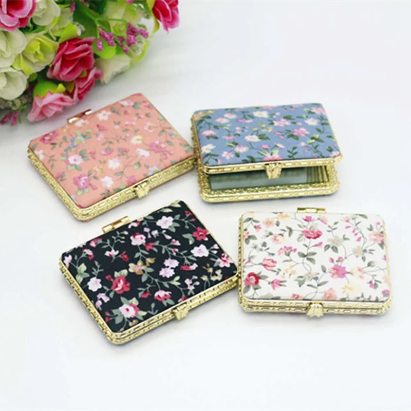 1pc Mini Makeup Compact Pocket Floral Mirror Portable Two-side Folding Make Up Mirror Women Vintage Cosmetic Mirrors For Gift
1pc Mini Makeup Compact Pocket Floral Mirror Portable Two-side Folding Make Up Mirror Women Vintage Cosmetic Mirrors For Gift