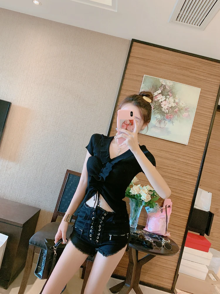 Knitted Crop Top Women's Clothing T Shirts V-neck Sexy Summer Style Tees Ladies 2019 Fashion Brand Ruffles Bandage Tops New
Knitted Crop Top Women's Clothing T Shirts V-neck Sexy Summer Style Tees Ladies 2019 Fashion Brand Ruffles Bandage Tops New