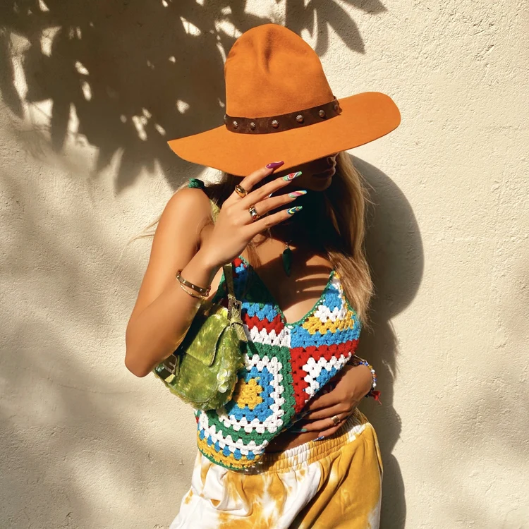 Женский вязаный крючком КАМИС с V-образным вырезом ручной работы пляжный бохо
Женский вязаный крючком КАМИС с V-образным вырезом ручной работы пляжный бохо