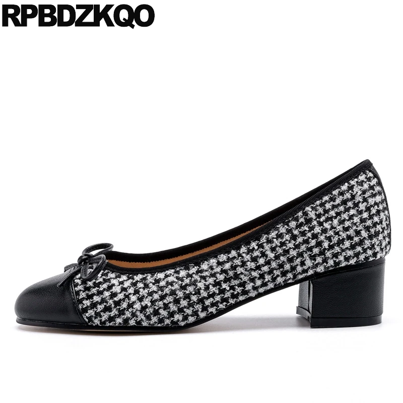 Round Toe Size 4 34 Thick Ladies Medium Heels 2021 High Bow Fashion Brown Black Casual Pumps Luxury Women Shoes Slip On Designer
Round Toe Size 4 34 Thick Ladies Medium Heels 2021 High Bow Fashion Brown Black Casual Pumps Luxury Women Shoes Slip On Designer