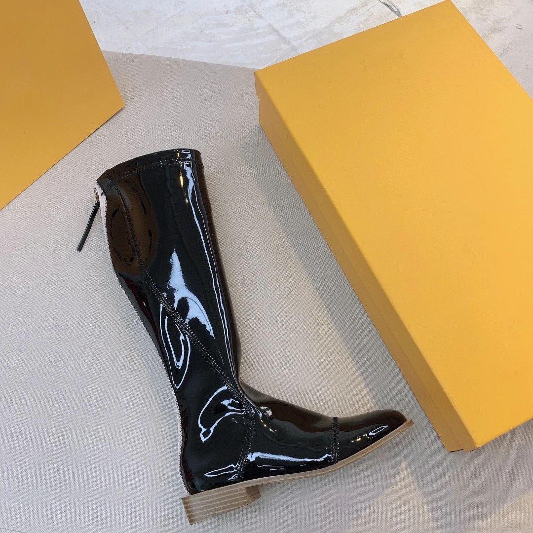 Women Genuine Leather Warm Fashion High Boots Designer Brand Winter Waterproof Long Boots Ladies Luxury Sheepskin Lining Shoes
Women Genuine Leather Warm Fashion High Boots Designer Brand Winter Waterproof Long Boots Ladies Luxury Sheepskin Lining Shoes