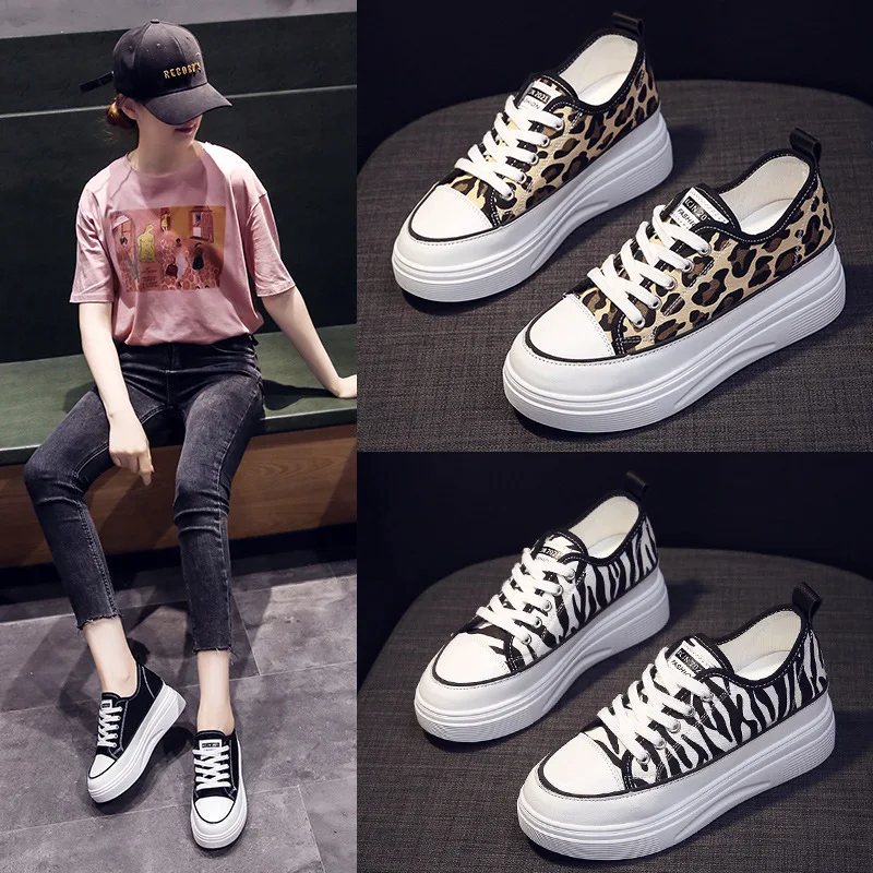 Women's shoes canvas shoes leopard print loose high women's shoes lace-up canvas shoes thick-soled rest small white shoes
Women's shoes canvas shoes leopard print loose high women's shoes lace-up canvas shoes thick-soled rest small white shoes