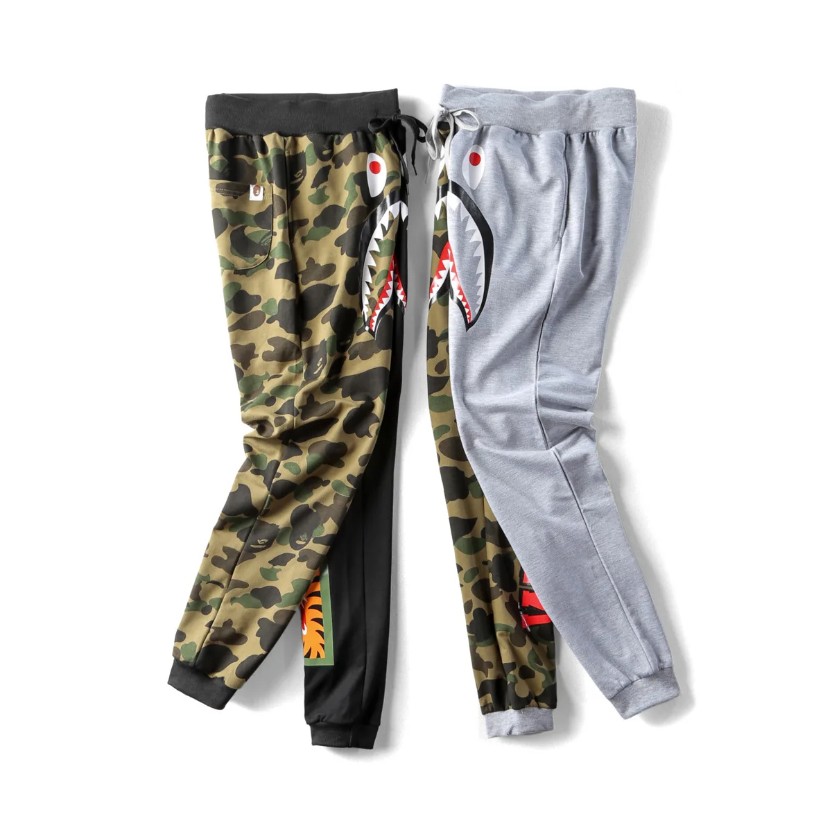 Camouflage Pants Loose Slacks Print Small Feet Bape shark Trousers Streetwear Harajuku Fashion Street Wear Pants
Camouflage Pants Loose Slacks Print Small Feet Bape shark Trousers Streetwear Harajuku Fashion Street Wear Pants