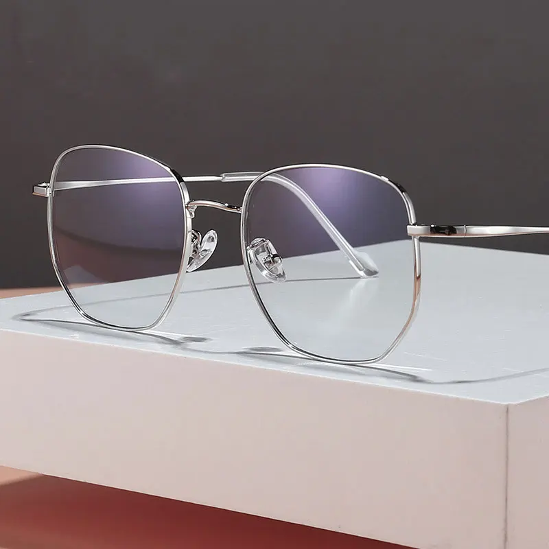 New Arrival Full Rim Metal Frame Eyewears For Man and Woman with Anti-Blue Light Optical Spectacles
New Arrival Full Rim Metal Frame Eyewears For Man and Woman with Anti-Blue Light Optical Spectacles