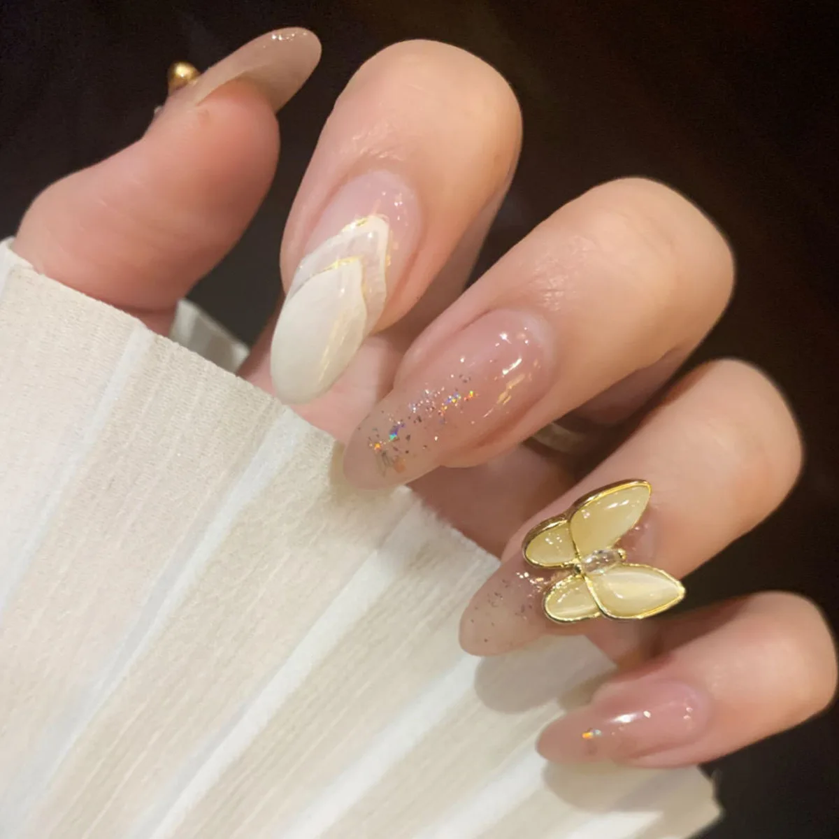 Butterfly Fake Nails 24pcs/set DIY Nail Decoration Stylish Elegant Artificial Nail Tips Press On Nails
Butterfly Fake Nails 24pcs/set DIY Nail Decoration Stylish Elegant Artificial Nail Tips Press On Nails