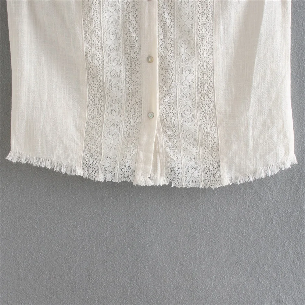 2020 Summer Women's Round Neck Sleeveless Same Tone Stitching Embroidery Embroidery Decoration Raw Edges Holiday Style Shirt
2020 Summer Women's Round Neck Sleeveless Same Tone Stitching Embroidery Embroidery Decoration Raw Edges Holiday Style Shirt