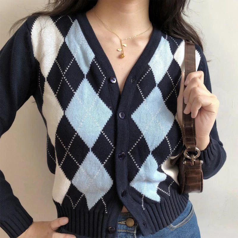 Women Autumn Long Sleeve Knitted Cardigan Preppy Style Vintage Argyle Plaid Sweater Coat Single Breasted Button Down Slim Crop T
Women Autumn Long Sleeve Knitted Cardigan Preppy Style Vintage Argyle Plaid Sweater Coat Single Breasted Button Down Slim Crop T