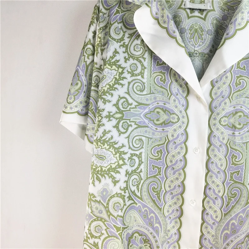 Women Summer Green Shirt Beach Party Short Sleeve French Brand Elegant Print vintage Shirt Top
Women Summer Green Shirt Beach Party Short Sleeve French Brand Elegant Print vintage Shirt Top
