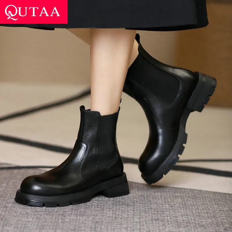 QUTAA 2022 Round Toe Autumn Winter Ankle Boots Leather Zipper Long Boots Square Heel Fashion Short Chelsea Boots Big Size 34-41
QUTAA 2022 Round Toe Autumn Winter Ankle Boots Leather Zipper Long Boots Square Heel Fashion Short Chelsea Boots Big Size 34-41