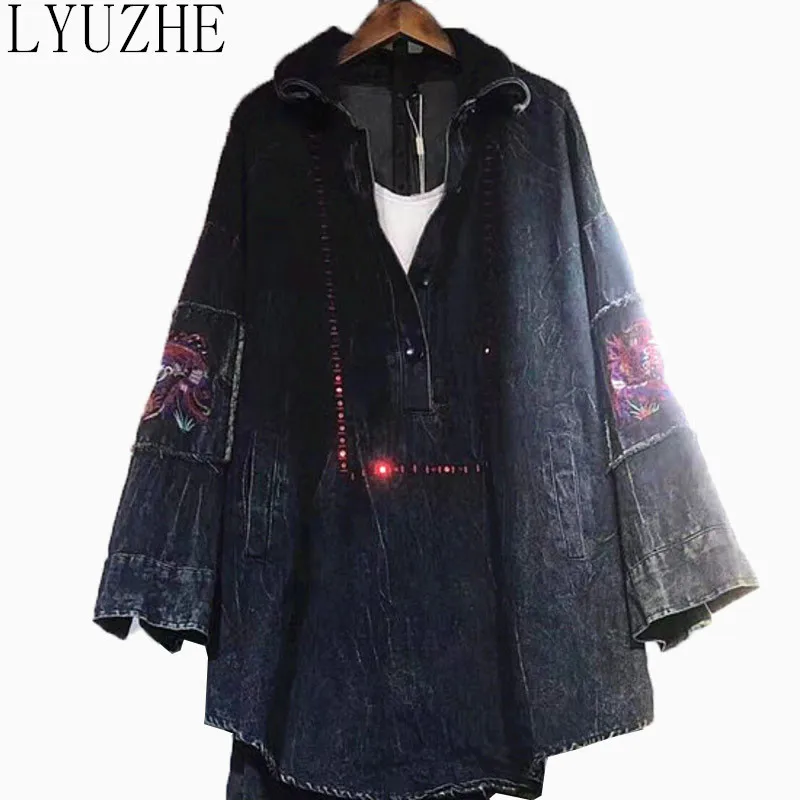 LYUZHE Vintage Embroidery Print Denim T-shirt Women 2021 Autumn Patchwork Long Sleeve T-shirt Female Pullover Top QDY382
LYUZHE Vintage Embroidery Print Denim T-shirt Women 2021 Autumn Patchwork Long Sleeve T-shirt Female Pullover Top QDY382