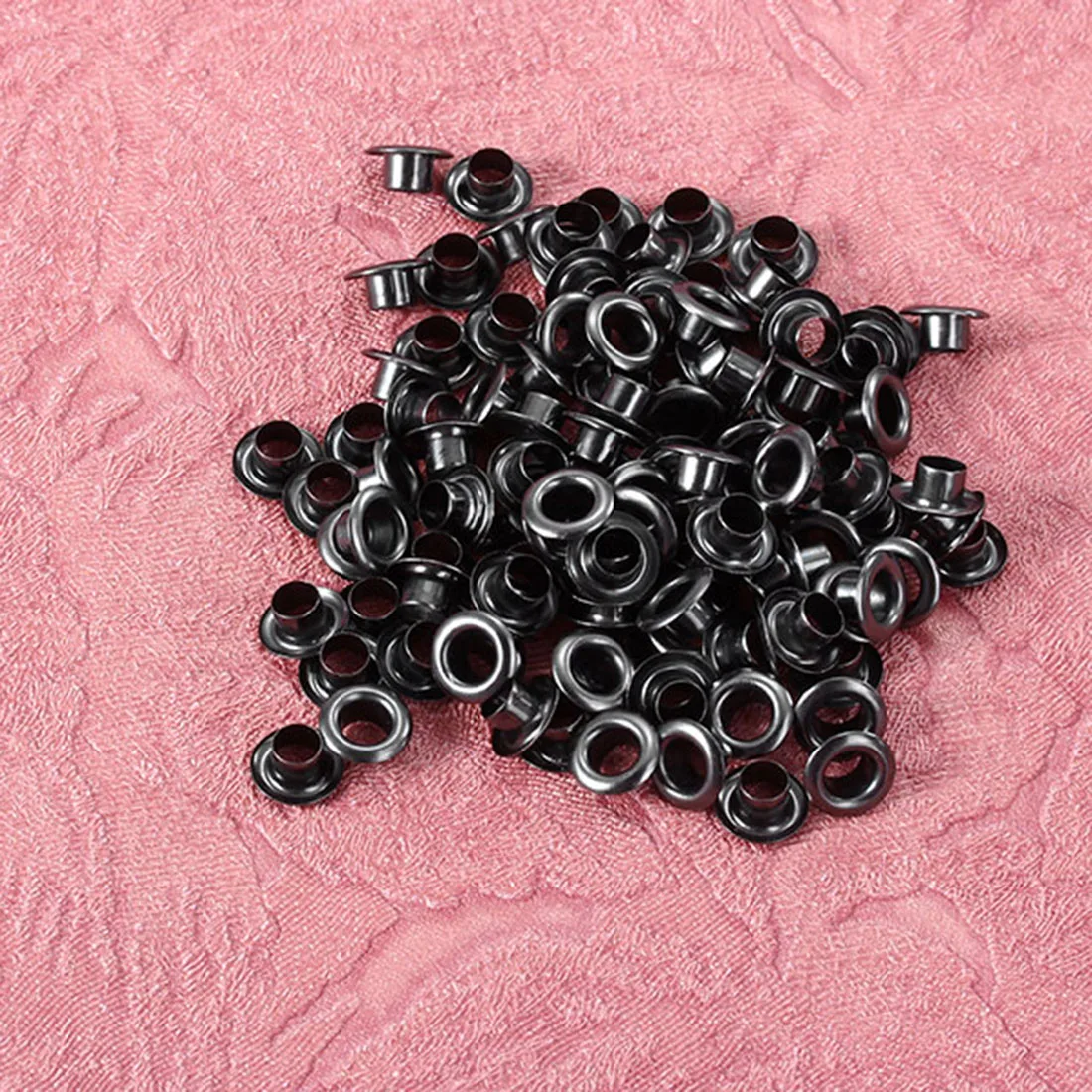 200 pieces / batch metal eyelet grommet 1.5/2/2.5mm leather craft DIY scrapbook shoes practical accessories
200 pieces / batch metal eyelet grommet 1.5/2/2.5mm leather craft DIY scrapbook shoes practical accessories