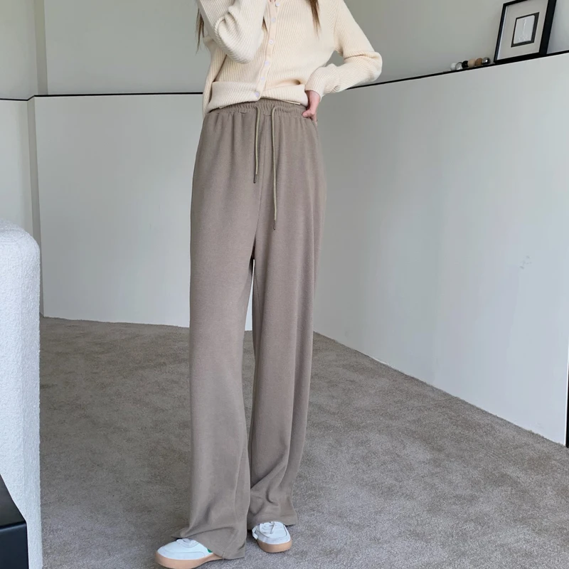 Autumn Women Elastic High Waist Casual Pants Femme Wide-Leg Straight Trousers Fashion Korean Floor-Length Loose Pant
Autumn Women Elastic High Waist Casual Pants Femme Wide-Leg Straight Trousers Fashion Korean Floor-Length Loose Pant