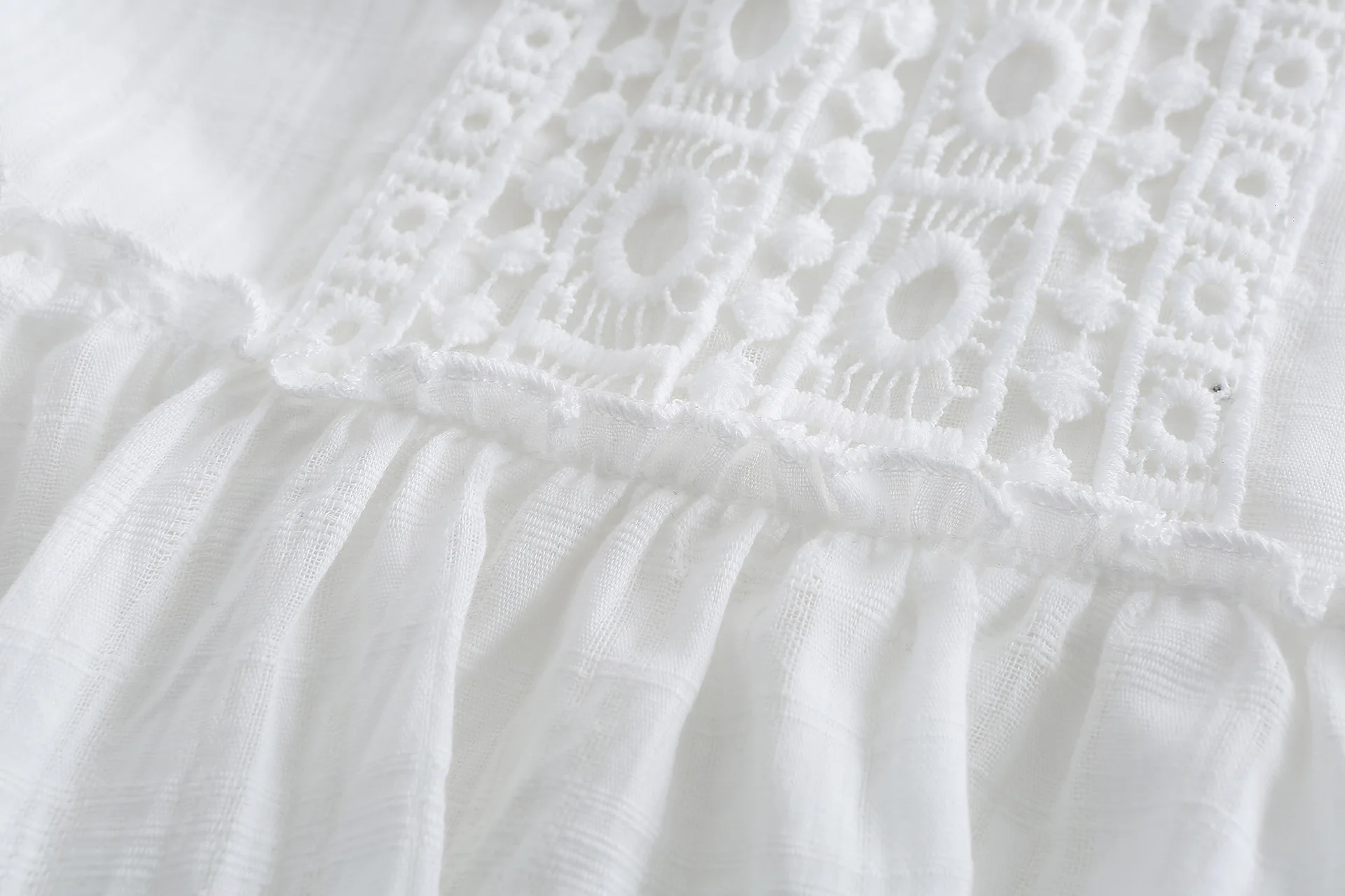 2021 Women Elegant White Lace Up Dress Embroidery Short Dress Summer Sexy V Backless Female High Waist Party Vestidos Mini Robe
2021 Women Elegant White Lace Up Dress Embroidery Short Dress Summer Sexy V Backless Female High Waist Party Vestidos Mini Robe