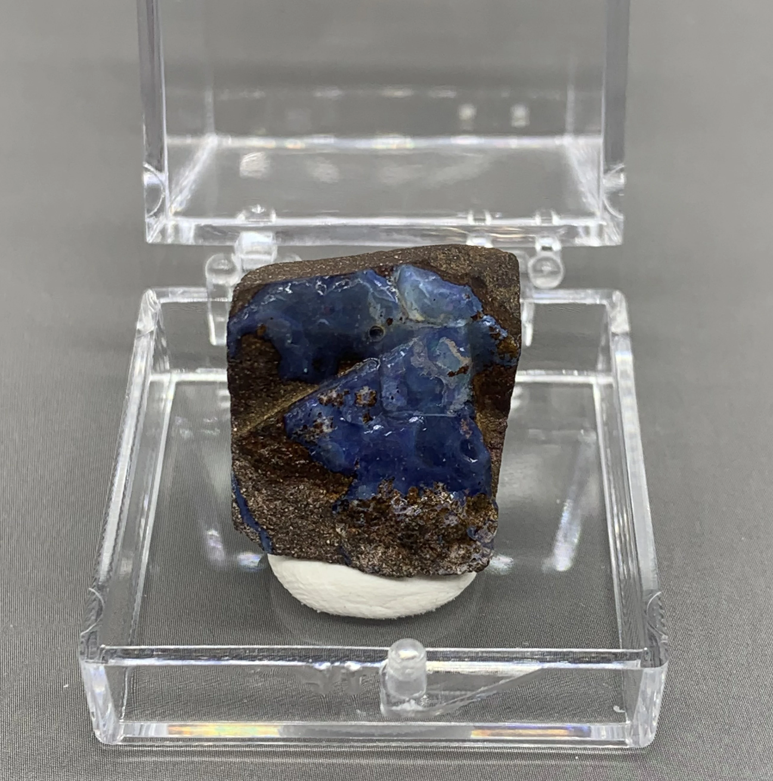 100% natural rare Australian iron opal (photographed in wet water state) gem mineral specimen quartz gemstones box size 3.4 cm
100% natural rare Australian iron opal (photographed in wet water state) gem mineral specimen quartz gemstones box size 3.4 cm