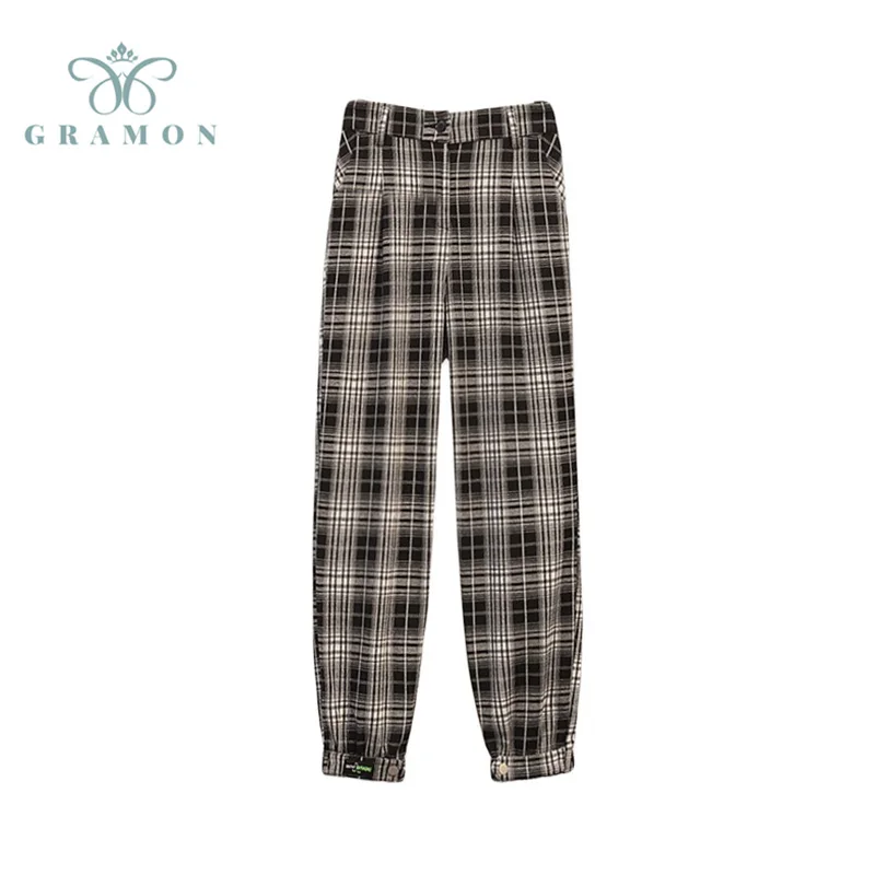 Women Plaid Sweatpants 2021 Autumn New Chic Casual Button Elastic Pants Korean Fashion Oversize Baggy Joggers Streetwear
Women Plaid Sweatpants 2021 Autumn New Chic Casual Button Elastic Pants Korean Fashion Oversize Baggy Joggers Streetwear