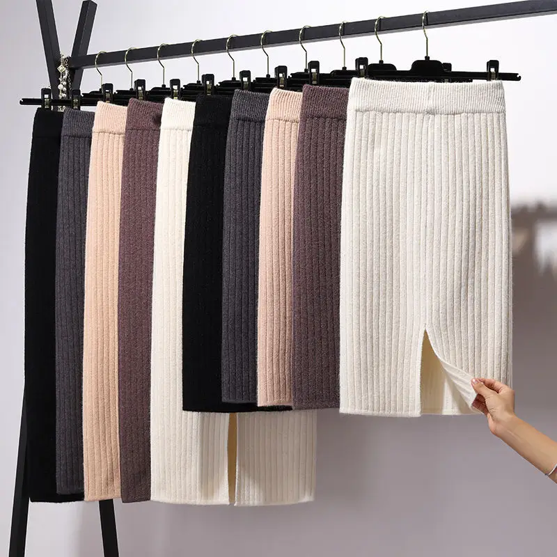 Black Split Knitted Women Skirts One-step Skirt Buttocks Spring Autumn Women Skirts Straight Korean Style Elegant Skirt
Black Split Knitted Women Skirts One-step Skirt Buttocks Spring Autumn Women Skirts Straight Korean Style Elegant Skirt