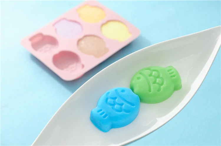 6 even cartoons Cake mould Household silicone baking tools silicone mold fondant molds silicone molds
6 even cartoons Cake mould Household silicone baking tools silicone mold fondant molds silicone molds
