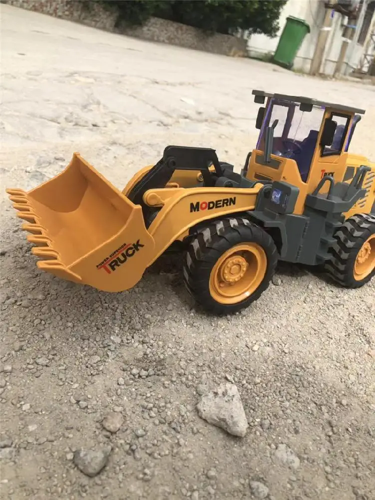 RCtown Remote Control Forklift 1:8 Simulation Alloy Engineering Truck Bulldozer Toy remote control engineering vehicle
RCtown Remote Control Forklift 1:8 Simulation Alloy Engineering Truck Bulldozer Toy remote control engineering vehicle