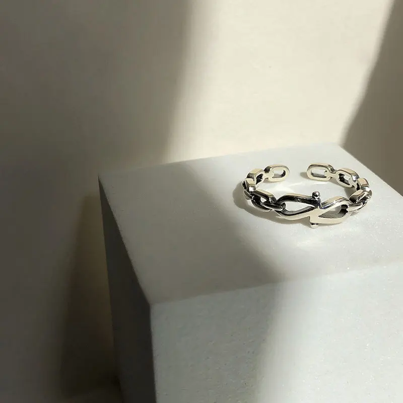 925 Sterling Silver Black Onyx Geometric Square Chain Ring Light Luxury Female Unique Design Fashion Exquisite Simple
925 Sterling Silver Black Onyx Geometric Square Chain Ring Light Luxury Female Unique Design Fashion Exquisite Simple