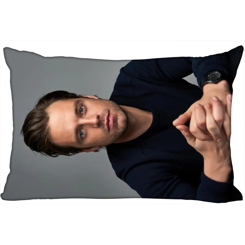 Себастьян Стэн чехол подушка 45x35 см (с одной стороны) прямоугольная искусственная