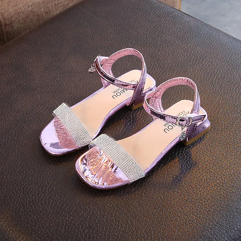 Girls Sandals 2020 Summer New Korean Crystal Princess Shoes Little Girls Roman Shoes Children Shoes High Heels
Girls Sandals 2020 Summer New Korean Crystal Princess Shoes Little Girls Roman Shoes Children Shoes High Heels