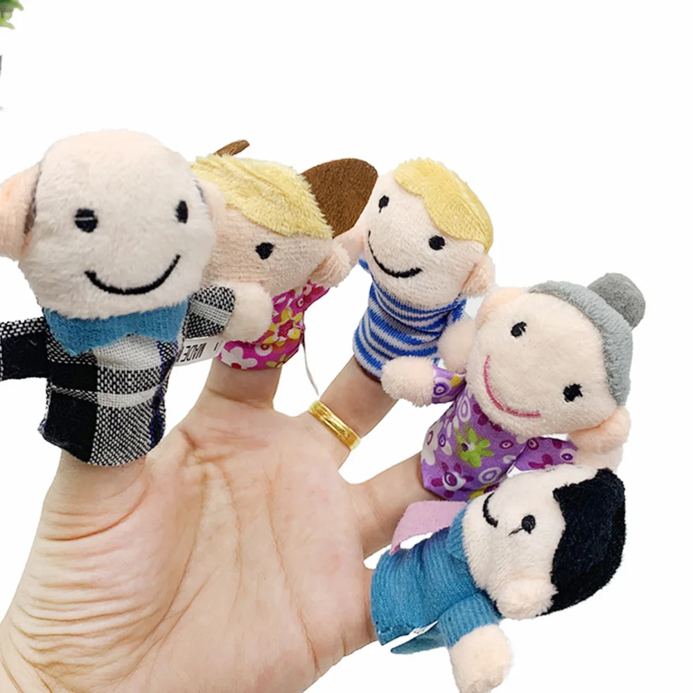 

1 Set of 6PCS Mini Finger Puppets Family Mermbers Hand Puppet Early Educational