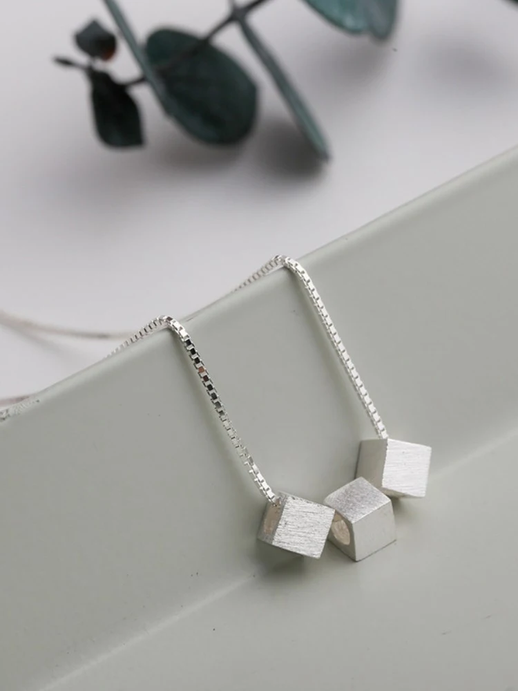 ZEMIOR 100% Sterling Silver 925 Jewelry Minimalist Box Chain Necklace For Women Trendy Hollow Geometry Square Pendant Necklaces
ZEMIOR 100% Sterling Silver 925 Jewelry Minimalist Box Chain Necklace For Women Trendy Hollow Geometry Square Pendant Necklaces