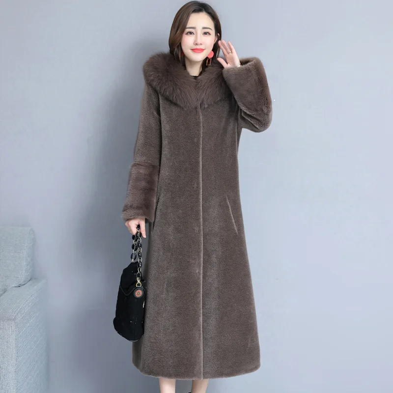 Sheep sheared Coat winter new Korean version Thick section Fox Fur hair long paragraph mink Fur Coat high qualityTeddy Bear Coat
Sheep sheared Coat winter new Korean version Thick section Fox Fur hair long paragraph mink Fur Coat high qualityTeddy Bear Coat