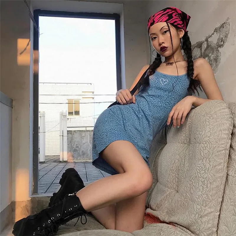 High Waist A-line Dress Women 2020 Sexy Slim Summer Dresses For Women Vintage Mini Bodycon Dress Woman Party Night Clothes New 
High Waist A-line Dress Women 2020 Sexy Slim Summer Dresses For Women Vintage Mini Bodycon Dress Woman Party Night Clothes New