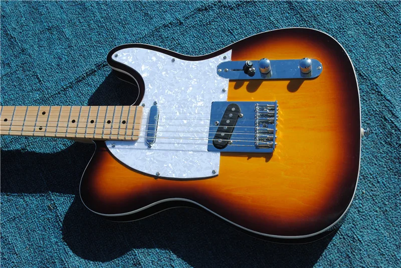 Top quality 3TS color white plate solid body maple fretboard electric guitar, be customized, Free shipping
Top quality 3TS color white plate solid body maple fretboard electric guitar, be customized, Free shipping