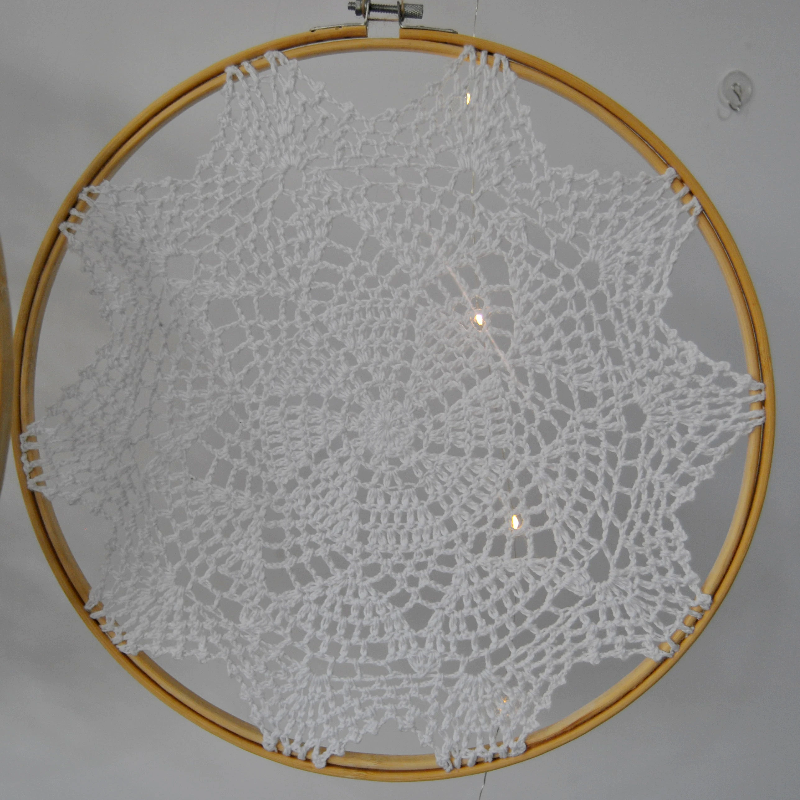 Handmade Wall Decor hanging Dream Cotton flower Lace Catcher Wedding Background party home shop decoration No.A038 diameter 34cm
Handmade Wall Decor hanging Dream Cotton flower Lace Catcher Wedding Background party home shop decoration No.A038 diameter 34cm