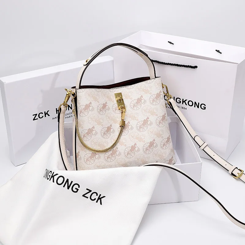 Cow Splite Leather Women Casual Totes 2021 New Fashion Single Shoulder Messenger Bag Luxury Designer Purses and Handbags Onthego
Cow Splite Leather Women Casual Totes 2021 New Fashion Single Shoulder Messenger Bag Luxury Designer Purses and Handbags Onthego