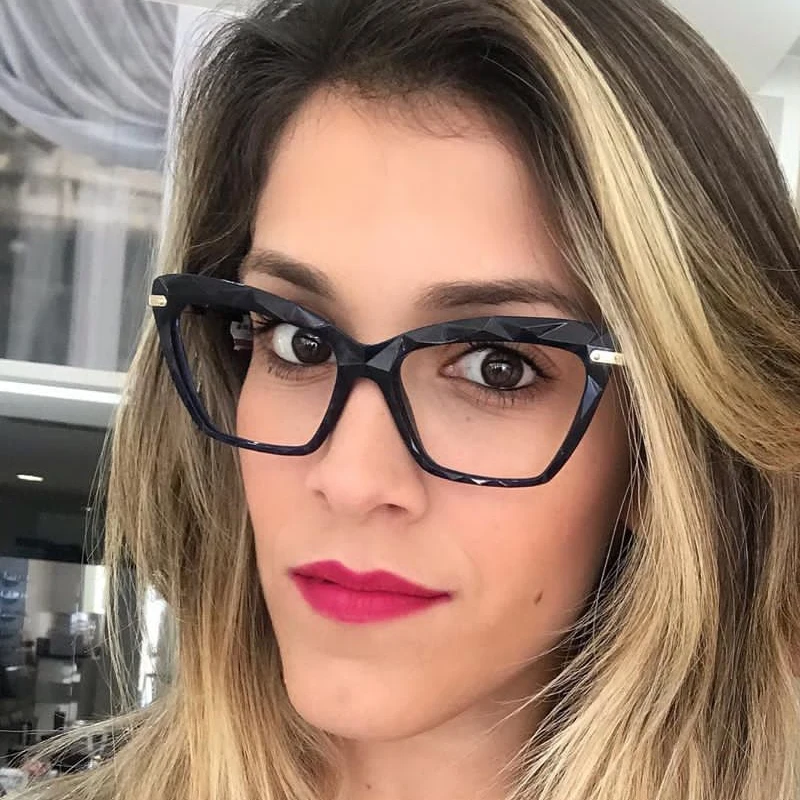 QPeClou Fashion Clear Crystal Glasses Frames Women Vintage Square Transparent Lens Eyeglasses Frame Men Retro Optical Gafas
QPeClou Fashion Clear Crystal Glasses Frames Women Vintage Square Transparent Lens Eyeglasses Frame Men Retro Optical Gafas