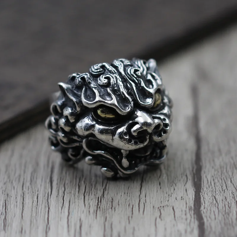

Men's Thai Silver Carved Tang Lion Personality Exaggerated Ring S925 Sterling Silver Retro Ring Brass Golden Eye Brave