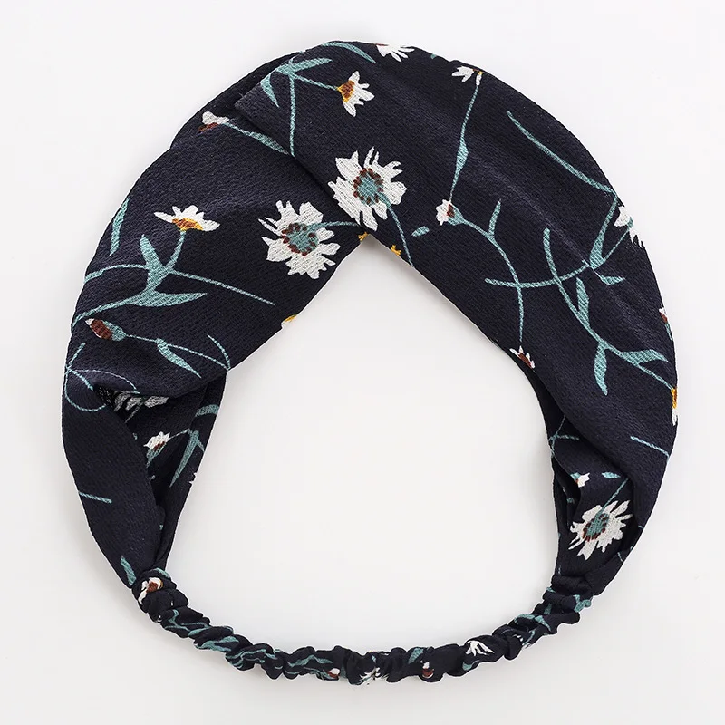 Diademas cruzadas de color liso para mujer, turbante estampado de flores, accesorios para el cabello
Diademas cruzadas de color liso para mujer, turbante estampado de flores, accesorios para el cabello