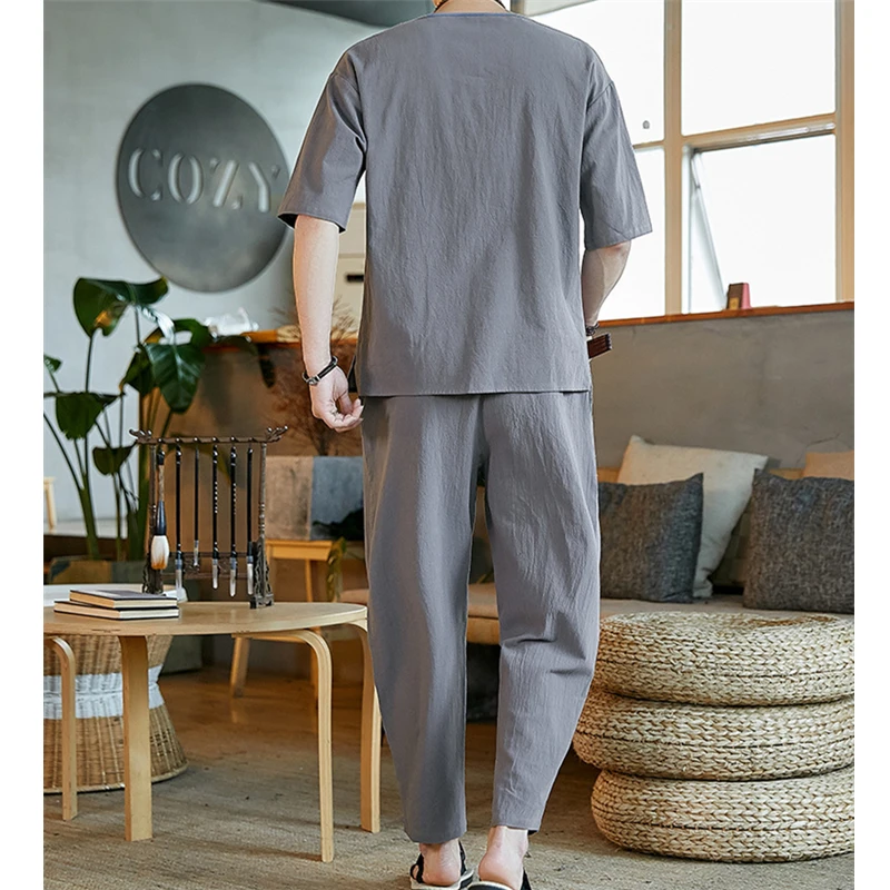 Summer Traditional Chinese Style Linen Tang Suit Men Hanfu Casual Ethnic Print Short Sleeve T-shirt Men Tang Suit Kungfu Clothes
Summer Traditional Chinese Style Linen Tang Suit Men Hanfu Casual Ethnic Print Short Sleeve T-shirt Men Tang Suit Kungfu Clothes