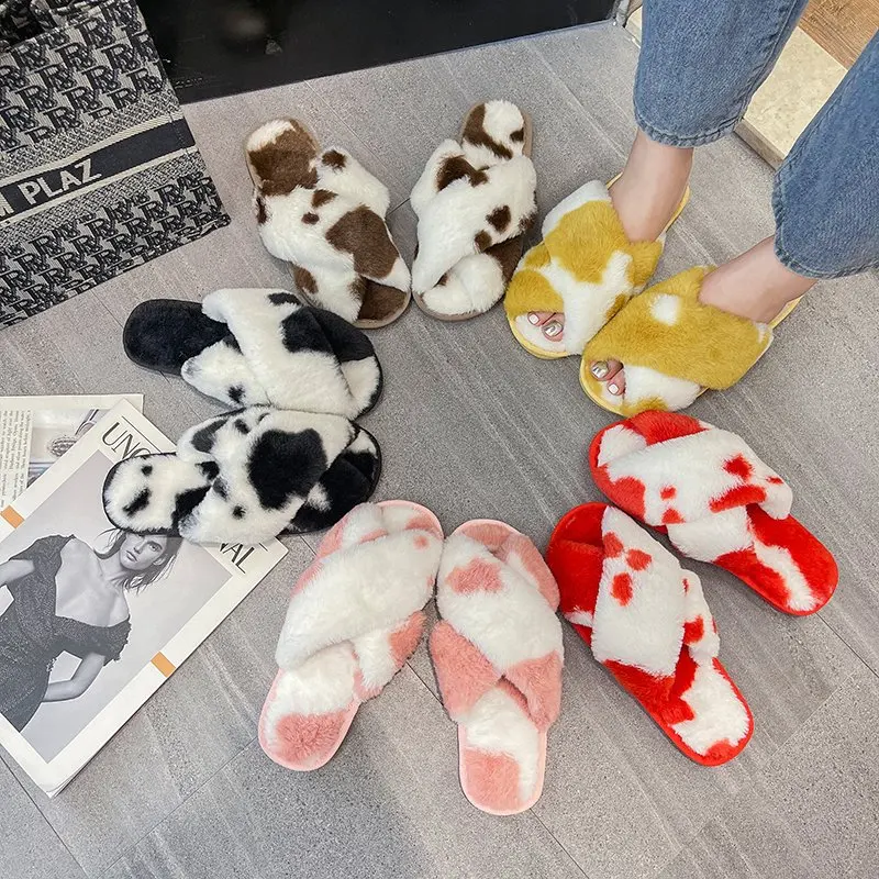 Women Winter New Home Plush Slippers Cow Cross-sectional Casual Wool Slippers Korean Version Cotton Drag Big Yards Breathable
Women Winter New Home Plush Slippers Cow Cross-sectional Casual Wool Slippers Korean Version Cotton Drag Big Yards Breathable