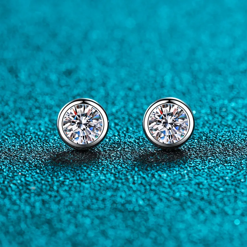 Moissanite Stud Earrings 925 Silver 0.5 ct D Color Pass Diamond Test Round Excellent Cut Romantic Good Moissanite Earrings
Moissanite Stud Earrings 925 Silver 0.5 ct D Color Pass Diamond Test Round Excellent Cut Romantic Good Moissanite Earrings