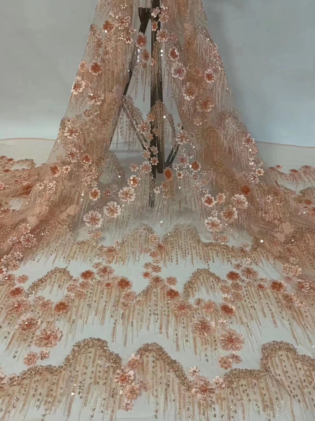 African Order Lace Fabric 2020 High Quality Lace French Lace Fabric Embroidery Nigeria Wedding Lace Fabric D3813
African Order Lace Fabric 2020 High Quality Lace French Lace Fabric Embroidery Nigeria Wedding Lace Fabric D3813