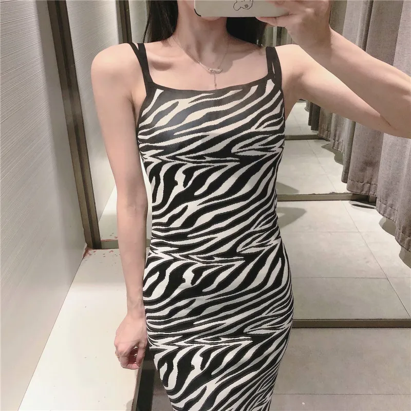 2021 Za Vintage Animal Print Long Dress Women Sleeveless Backless Sexy Party Dresses Woman Chic Spaghetti Straps Summer Dress
2021 Za Vintage Animal Print Long Dress Women Sleeveless Backless Sexy Party Dresses Woman Chic Spaghetti Straps Summer Dress