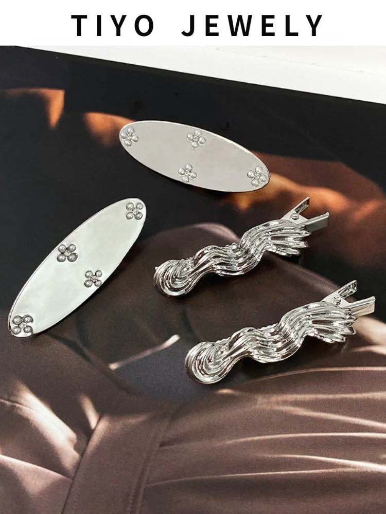 TIYO Fashion Metal Hairpins Women Girls Elegant Design Geometric Barrette Stick Hairpin Hair Pins Head Accessory Drop Shipping
TIYO Fashion Metal Hairpins Women Girls Elegant Design Geometric Barrette Stick Hairpin Hair Pins Head Accessory Drop Shipping