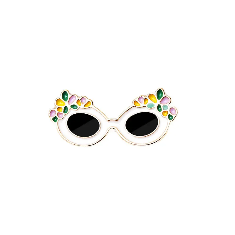 Creative New Summer Cool Sunglasses Cartoon Brooch Collar Pin Backpacks Clothes Badges Fashion
Creative New Summer Cool Sunglasses Cartoon Brooch Collar Pin Backpacks Clothes Badges Fashion
