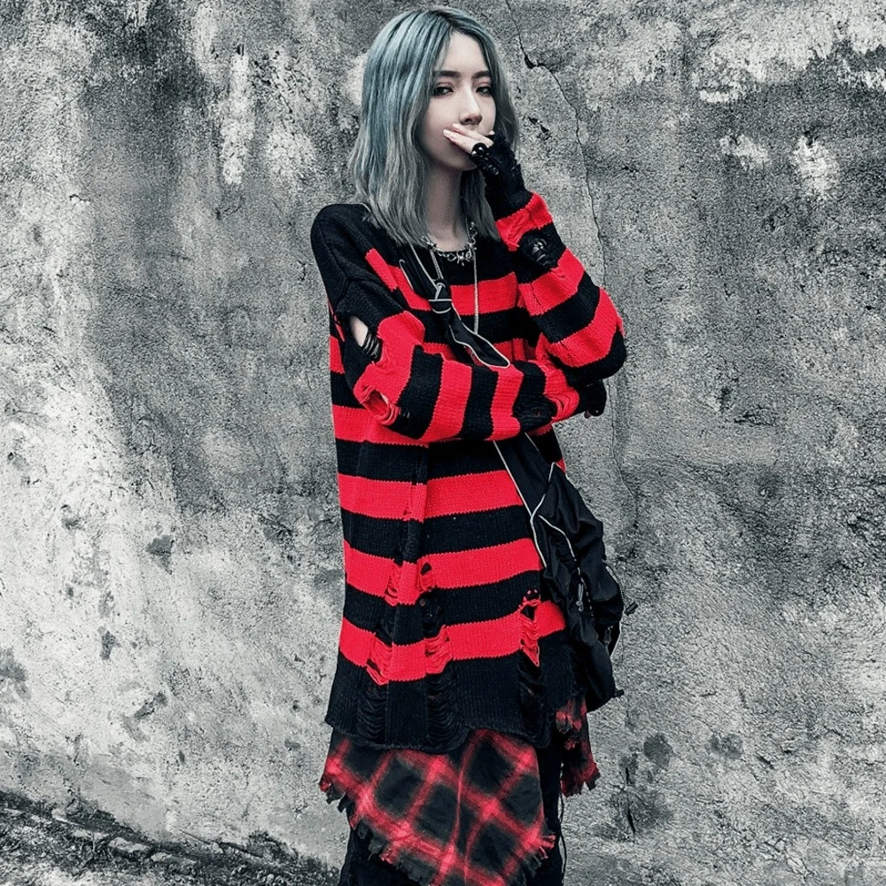 Женский вязаный свитер в полоску, готический свитер-платье оверсайз в готическом стиле, зима 2021
Женский вязаный свитер в полоску, готический свитер-платье оверсайз в готическом стиле, зима 2021