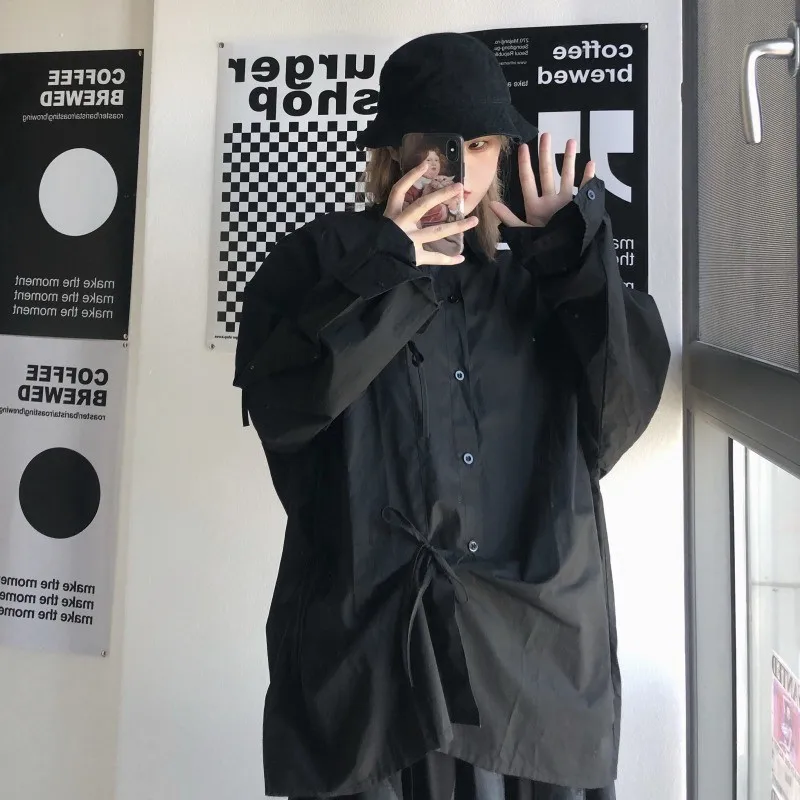 Новинка весна-осень 2021, рубашка в стиле Харадзюку в стиле Ямамото с длинными рукавами, бандажная черная Готическая рубашка свободного покро...
Новинка весна-осень 2021, рубашка в стиле Харадзюку в стиле Ямамото с длинными рукавами, бандажная черная Готическая рубашка свободного покро...