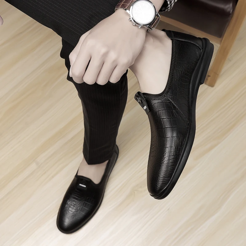 High quality men's leather shoes breathable casual men shoes crocodile pattern men's driving shoes light Men Loafers chaussure47
High quality men's leather shoes breathable casual men shoes crocodile pattern men's driving shoes light Men Loafers chaussure47