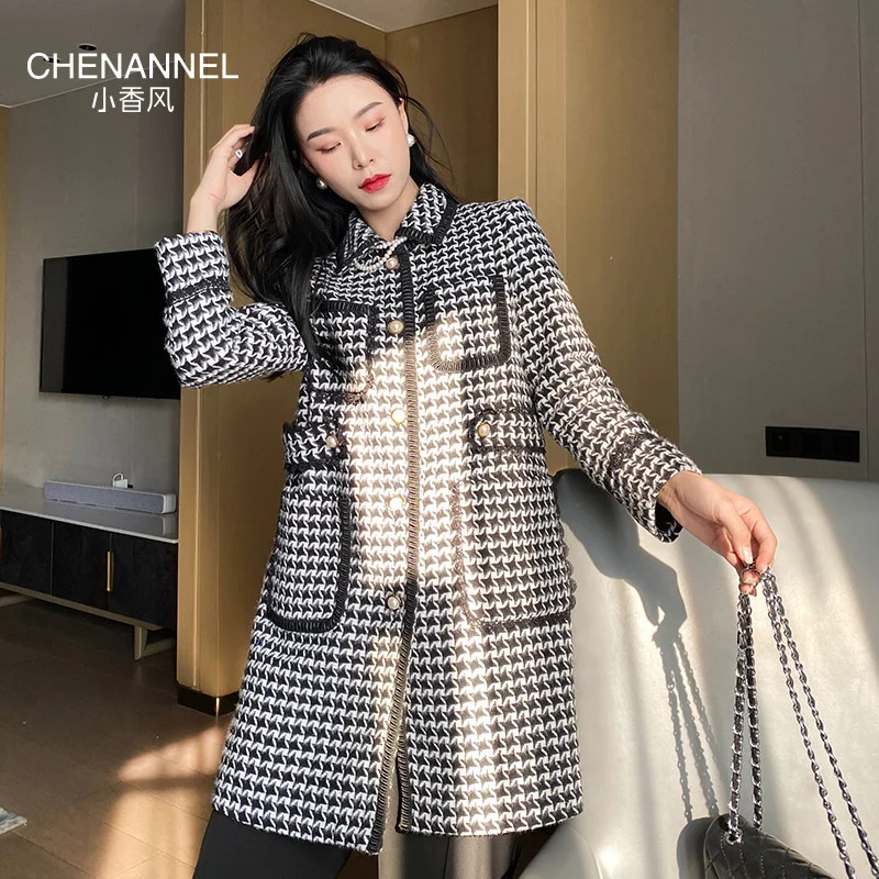 Xiaoxiangfeng windbreaker 2021 new Plaid bla leisure star same coat shows high school long Korean coat
Xiaoxiangfeng windbreaker 2021 new Plaid bla leisure star same coat shows high school long Korean coat
