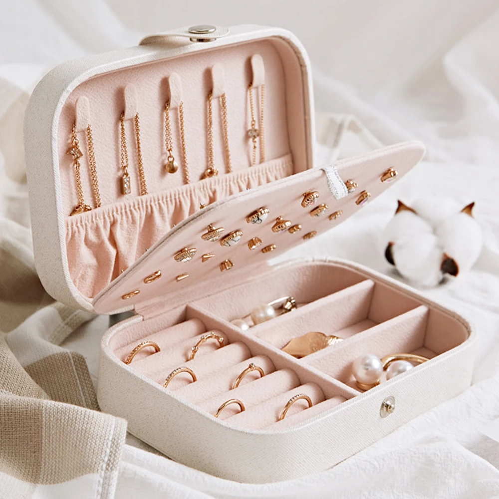 BalleenShiny Portable Large-capacity Jewelry Box Earrings Ring Necklace Classification Storage Box Creative Home Jewelry Box
BalleenShiny Portable Large-capacity Jewelry Box Earrings Ring Necklace Classification Storage Box Creative Home Jewelry Box
