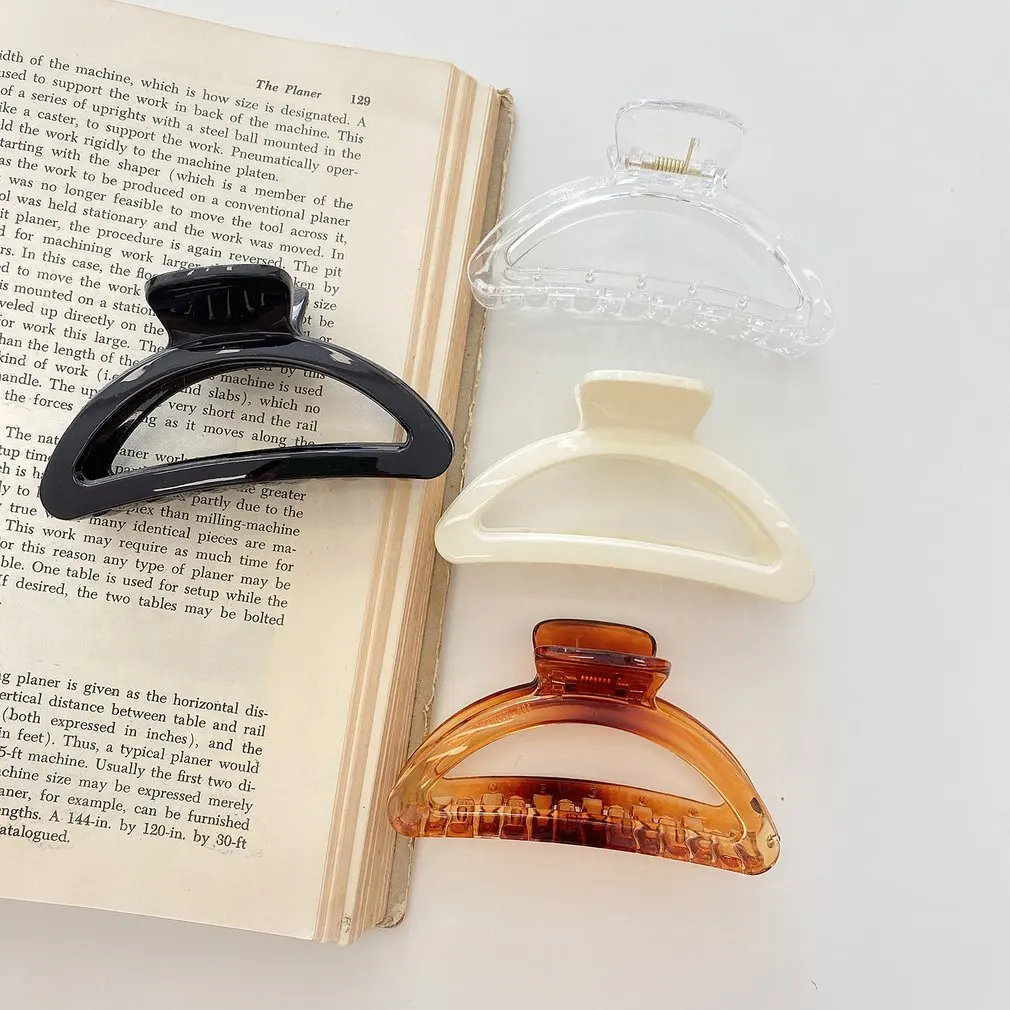 Beautiful Korean Retro Style Buns Clip For Women Hair Clips Decoration Korean Fashion Accessories Hair Clip
Beautiful Korean Retro Style Buns Clip For Women Hair Clips Decoration Korean Fashion Accessories Hair Clip