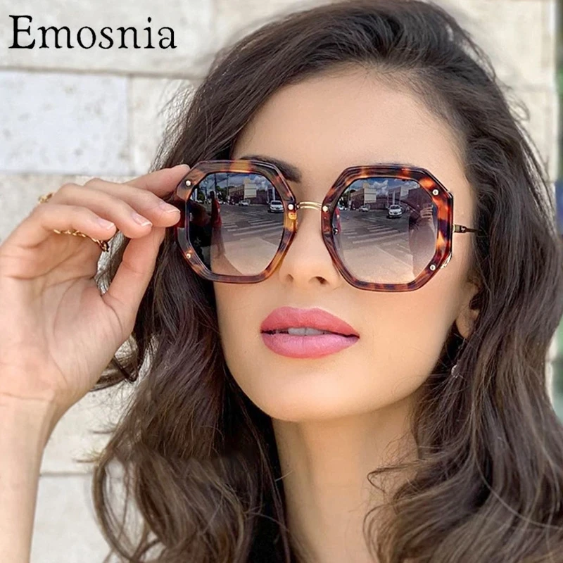2020 New Arrival Oversized Hexagon Sunglasses Men Women Fashion Brand Designer Big Shades For Vocation Sun Glasses UV400
2020 New Arrival Oversized Hexagon Sunglasses Men Women Fashion Brand Designer Big Shades For Vocation Sun Glasses UV400