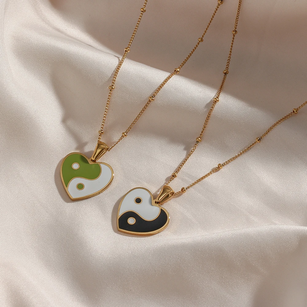 New Hot Heart shape Tai Ji Yin Yang Pendant Necklace Classic Black White Chinese Taoism Sign Dripping Oil Necklace Gold plated
New Hot Heart shape Tai Ji Yin Yang Pendant Necklace Classic Black White Chinese Taoism Sign Dripping Oil Necklace Gold plated
